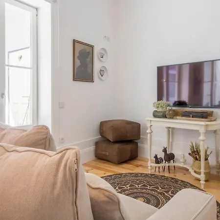 Appartement And Lovely With Balcony In