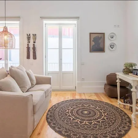 And Lovely With Balcony In Apartman Porto